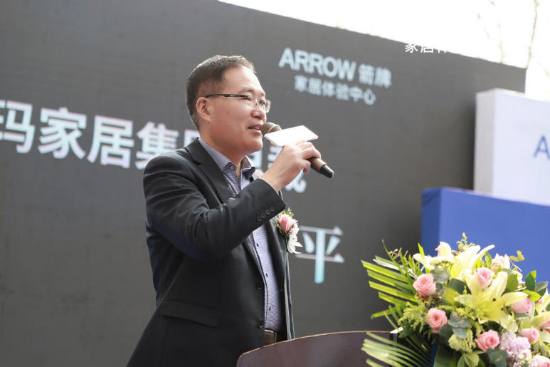 ���˹��ʹ���-׷�󿵽�,����һ������