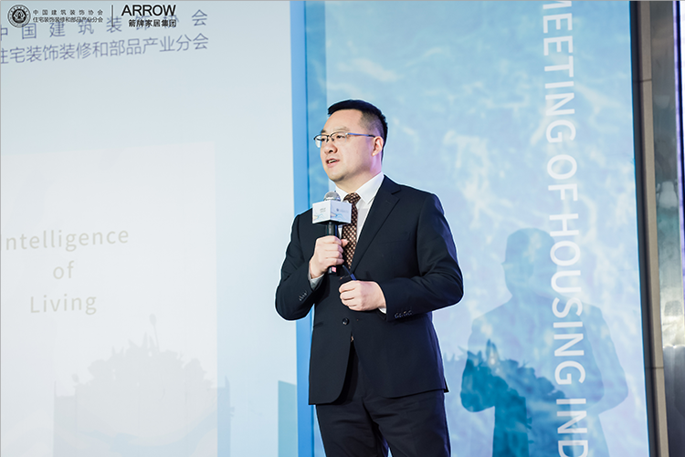 ���˹��ʹ���-׷�󿵽�,����һ������