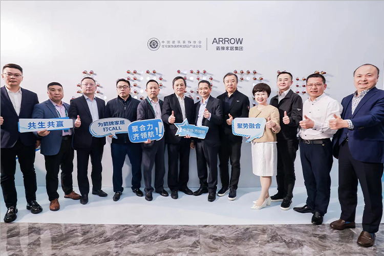 ���˹��ʹ���-׷�󿵽�,����һ������