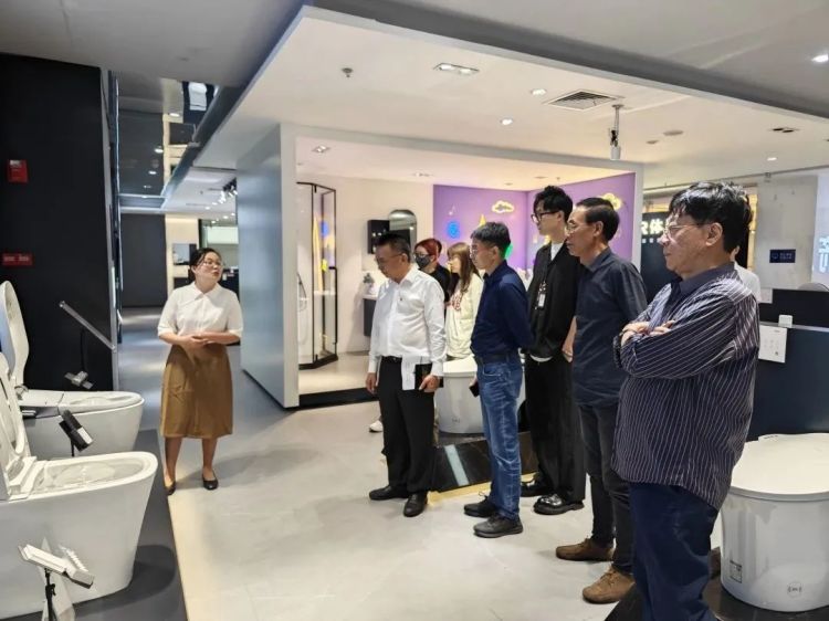 ���˹��ʹ���-׷�󿵽�,����һ������