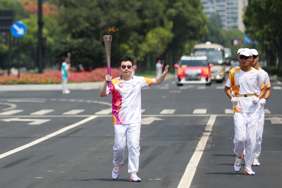 ���˹��ʹ���-׷�󿵽�,����һ������