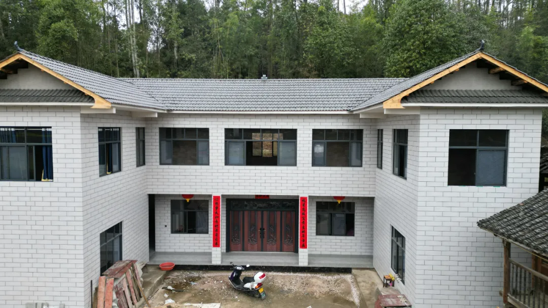 ���˹��ʹ���-׷�󿵽�,����һ������