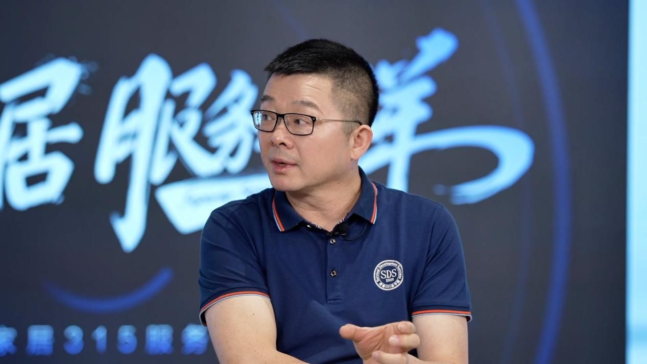 ���˹��ʹ���-׷�󿵽�,����һ������