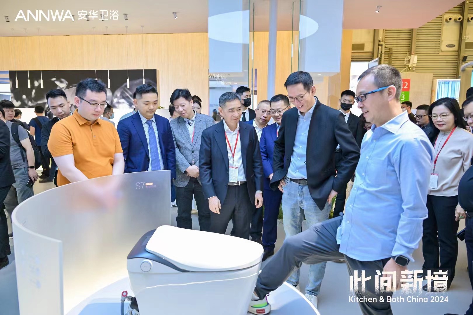 ���˹��ʹ���-׷�󿵽�,����һ������