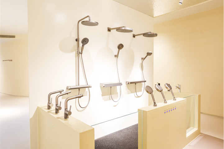 ���˹��ʹ���-׷�󿵽�,����һ������